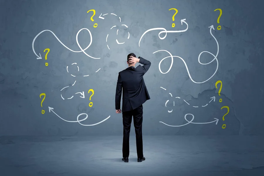 Patterns of Decision Bias in Random Outcome Environments